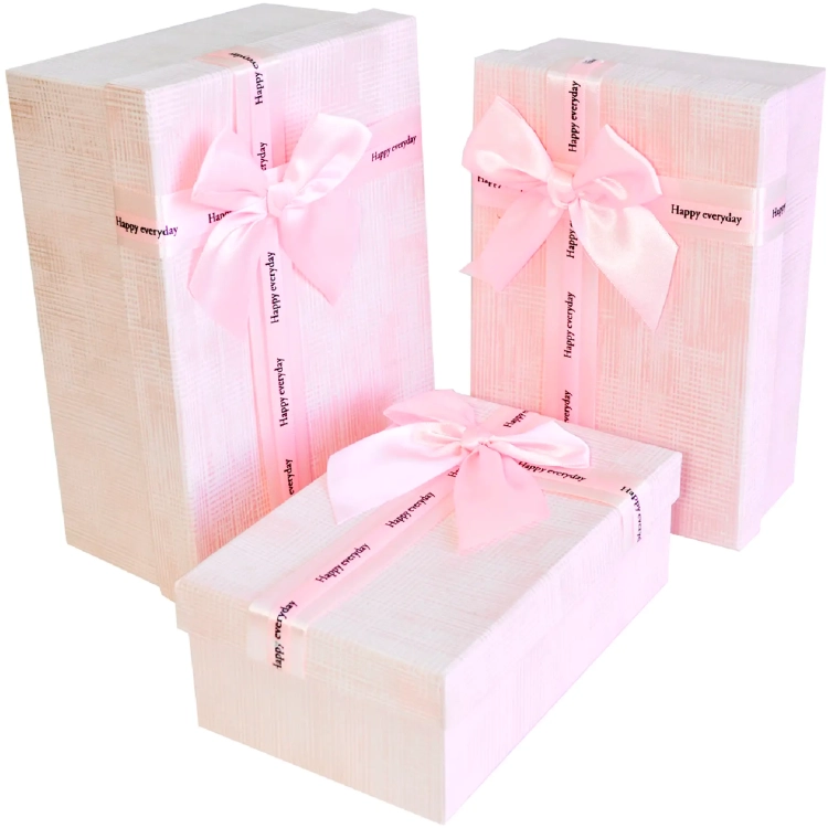 Pudełko ozdobne prezent różowa kratka wstążka Happy everyday 19x12x6,5 cm - pakowanie, Walentynki, Boże Narodzenie, baby shower Tychy Katowice Pszczyna - Zabawne Wydry